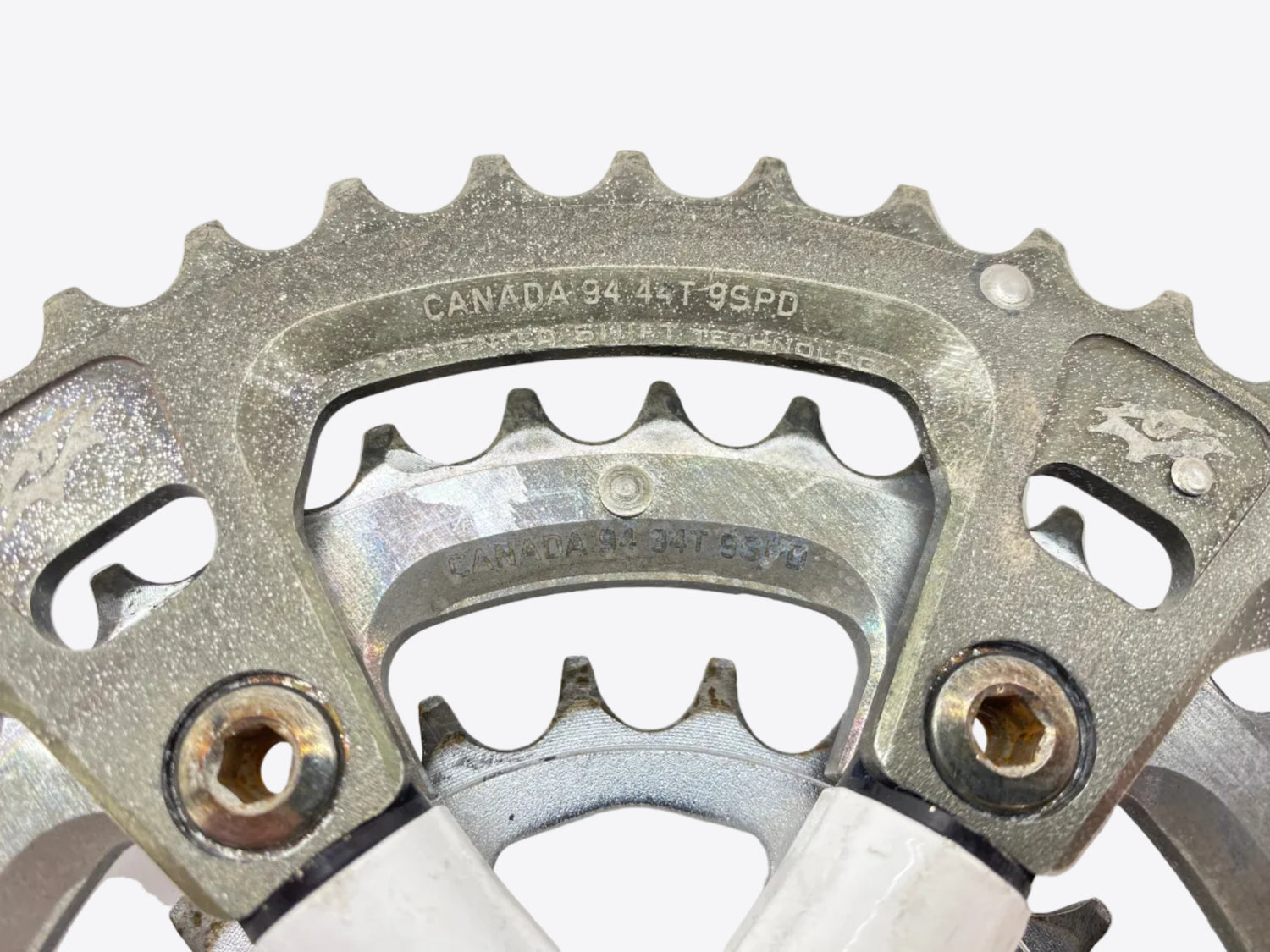 close up of the chainring size