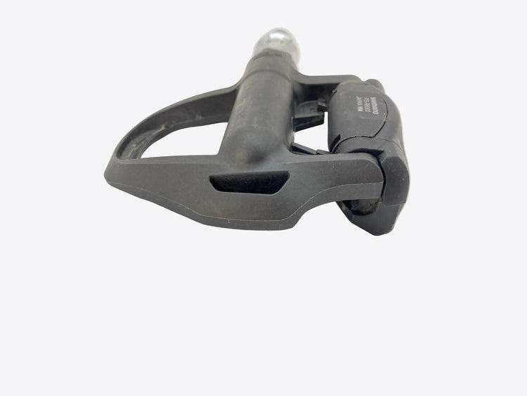 side view of the right pedal
