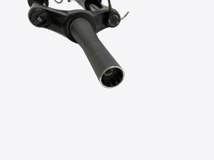 view of the steering tube end