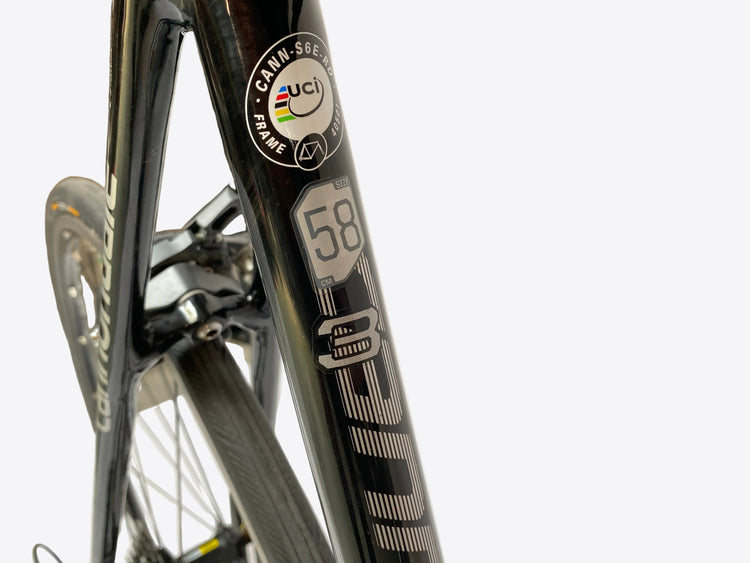 close up of the size label