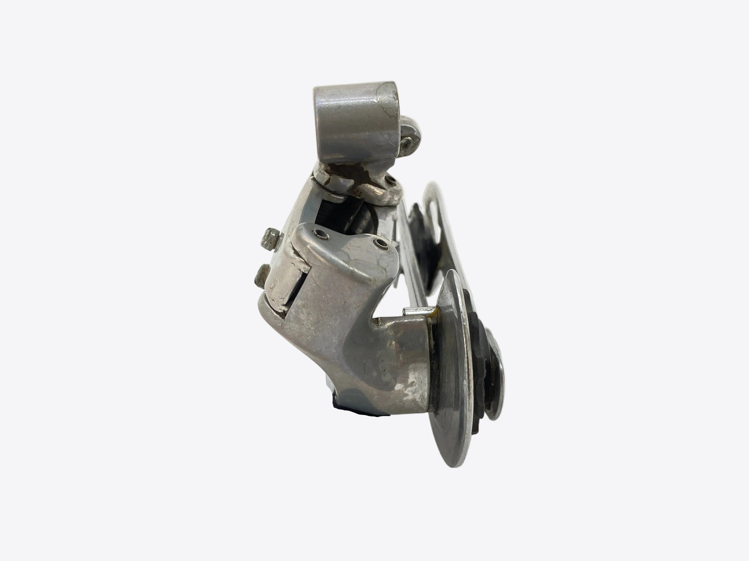 front view of the derailleur