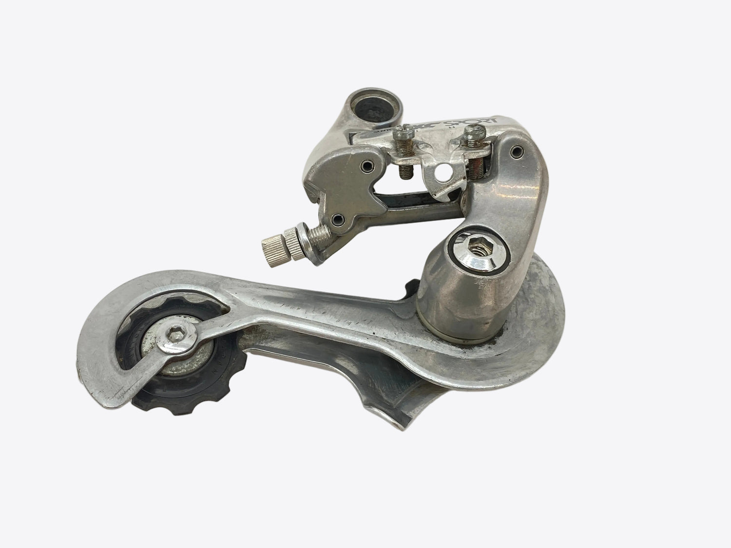 underside view of the derailleur