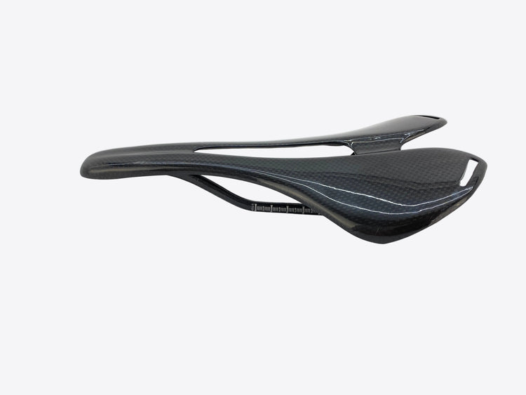 left side view of the saddle
