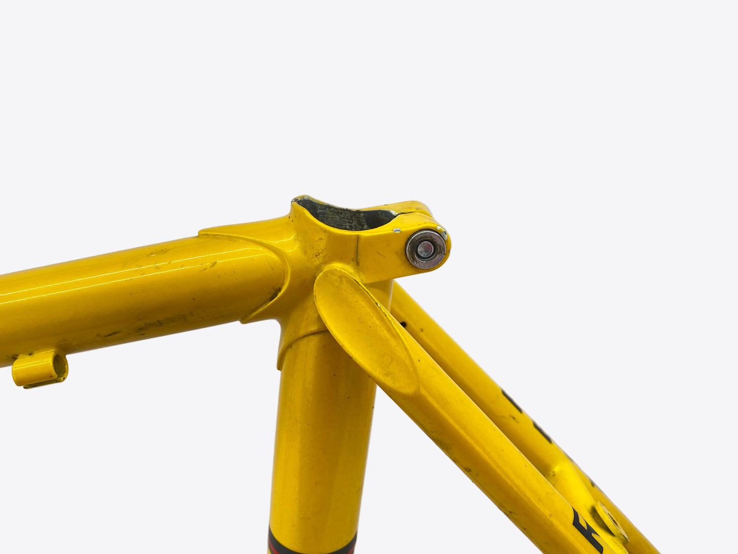 left side view of the seat lug