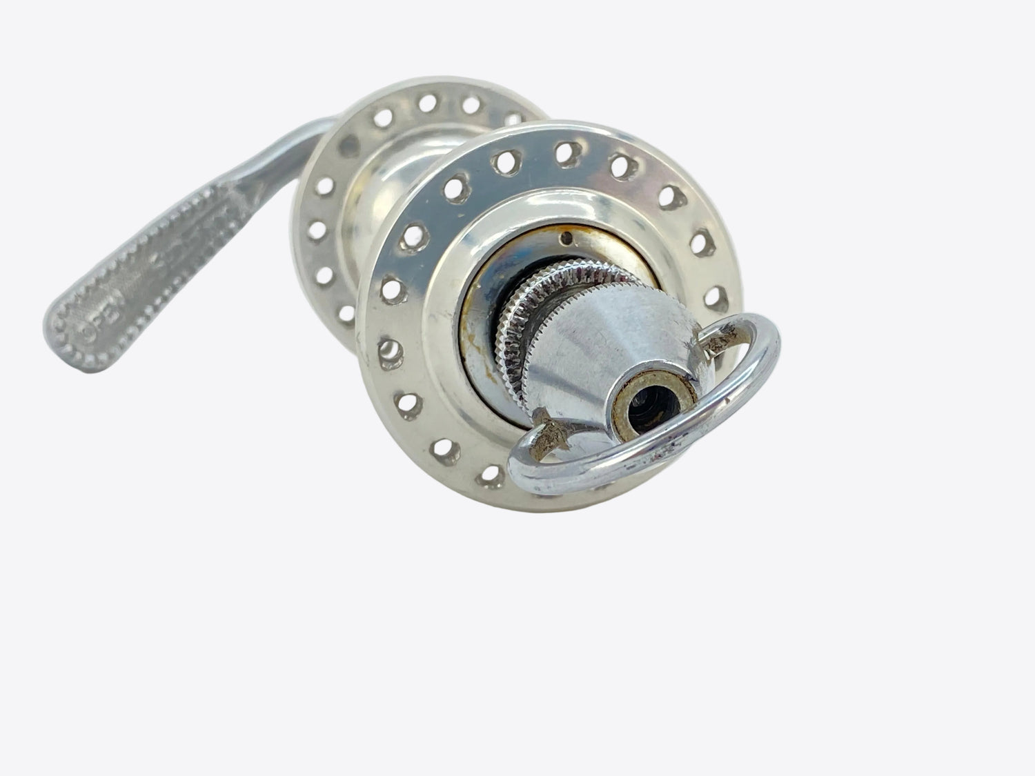 side view of the front hub