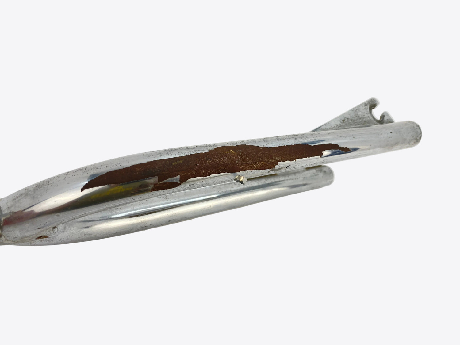 close up of the right fork leg