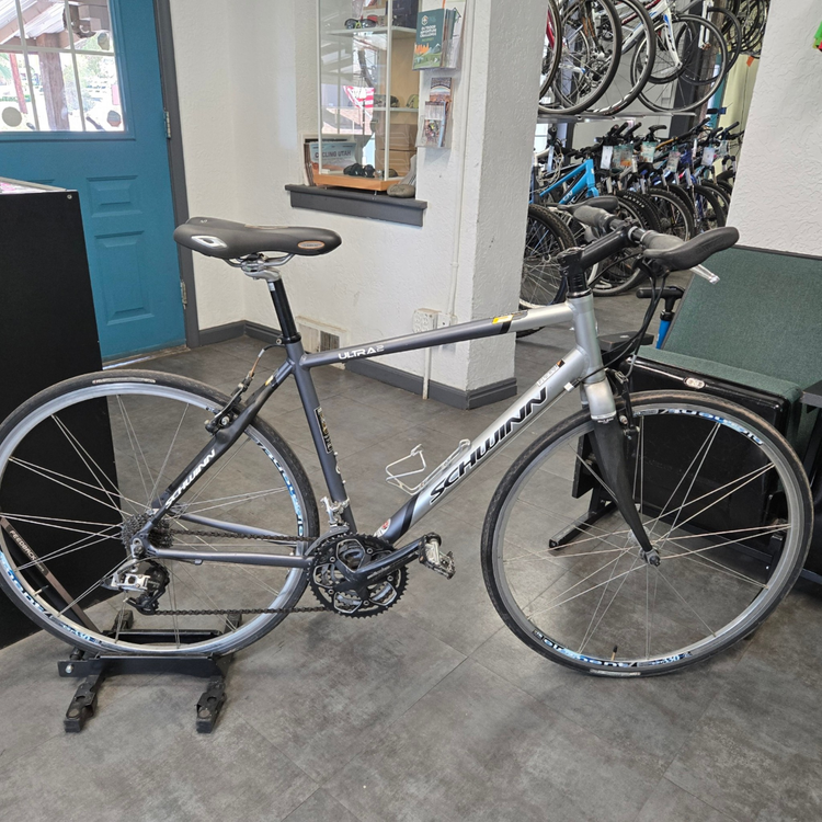 Scwhinn Ultra 2, Hybrid Bike, Medium