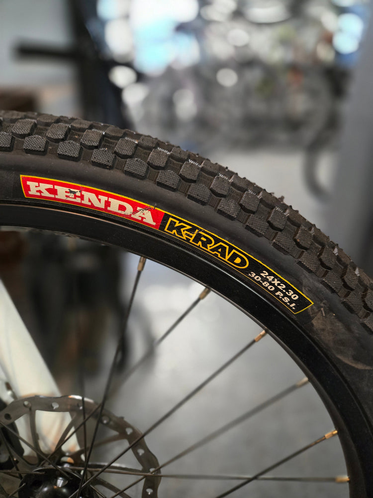 Inspired Fourplay, Trials Bike, Medium