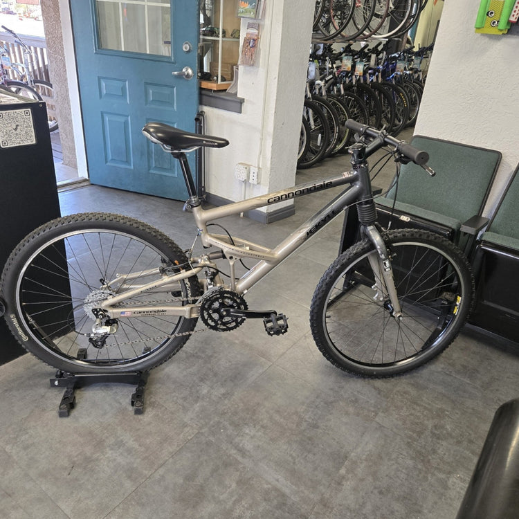Cannondale Jekyll, Mountain Bike, Medium