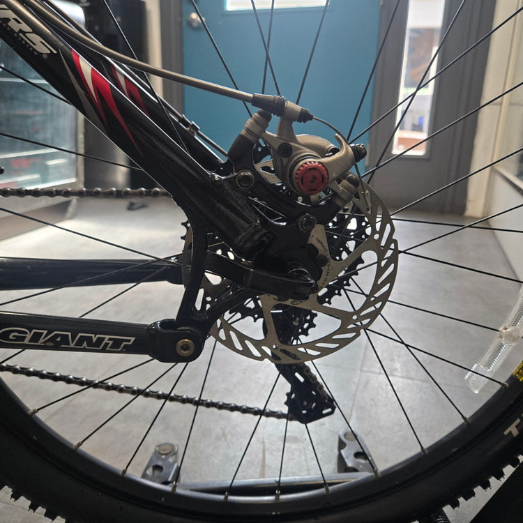 Giant NRS2, Mountain Bike, Large