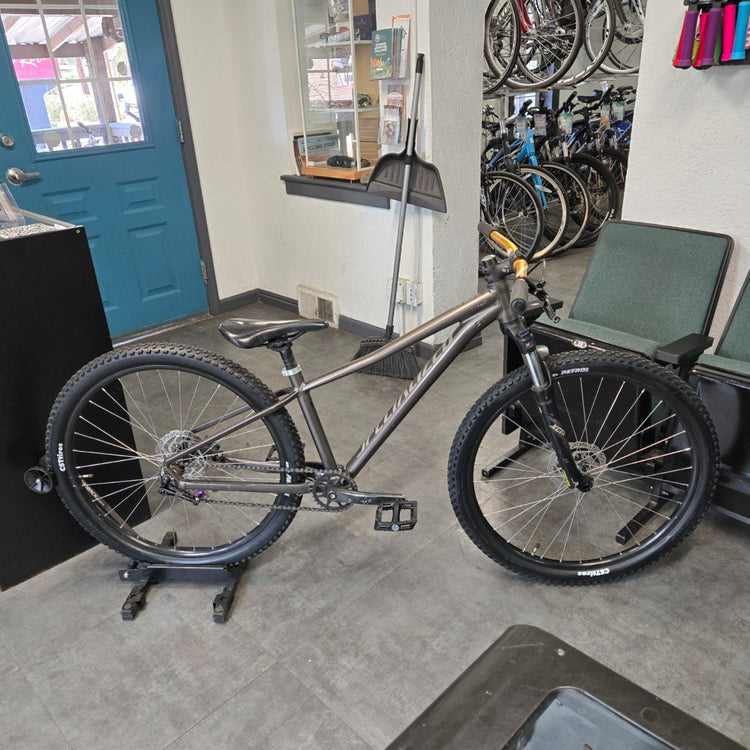 Specialized Pitch Dirt Jumper, Mountain Bike, Small