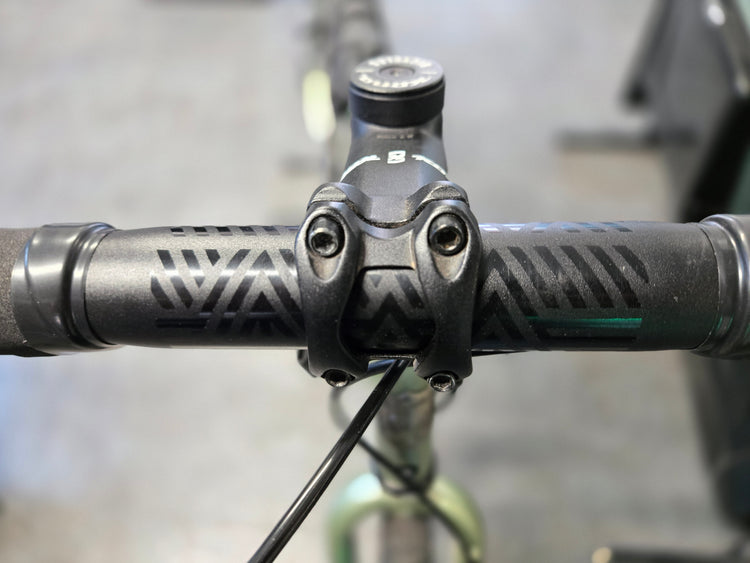 Kona Sutra Gravel Bike, Large